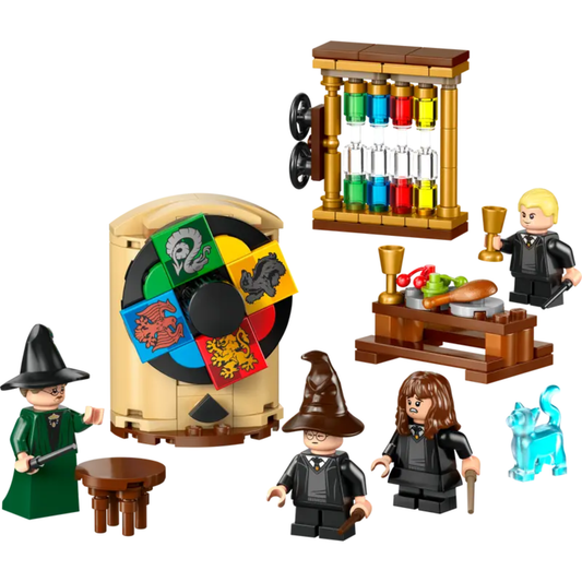 LEGO® | Harry Potter: Hogwarts Castle – Sorting Hat Ceremony (76460)