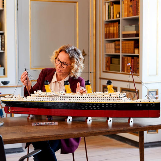 LEGO® | Exclusive, Icons: Titanic (10294)