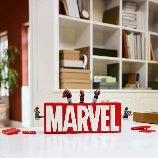 LEGO® | Marvel: MARVEL Logo & Minifigures (76313)