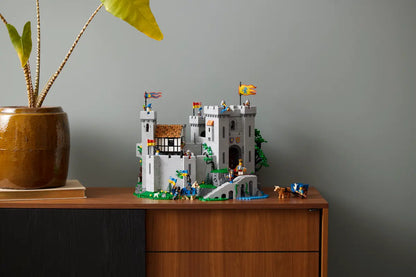 LEGO® | Icons: Lion Knights' Castle (10305)