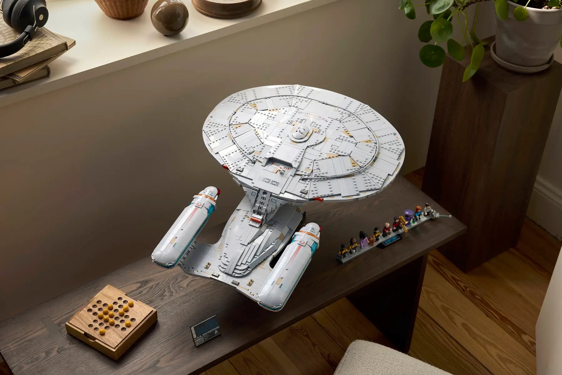LEGO® | Icons: Star Trek: U.S.S. Enterprise NCC-1701-D™ (10356)