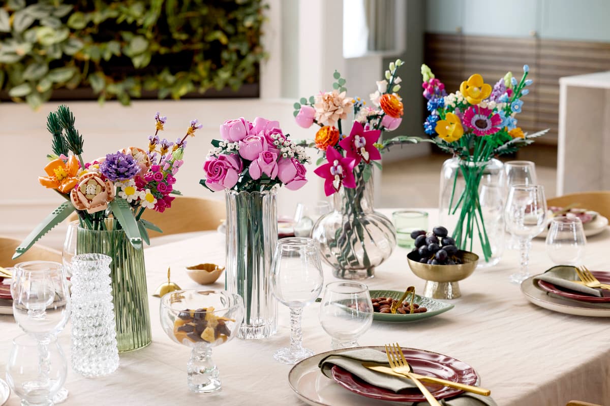 LEGO® | Botanicals: Bouquet of Pink Roses (10374)