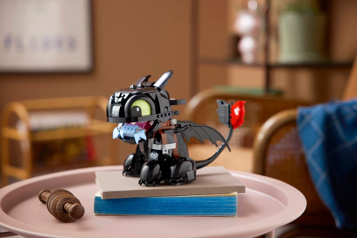 LEGO® | Icons: How to Train Your Dragon: Toothless (10375)