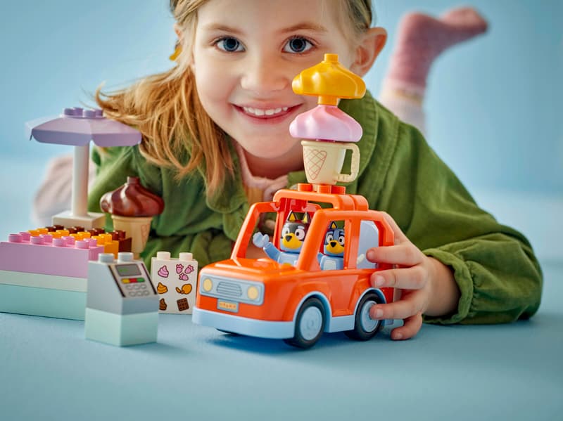 LEGO® | DUPLO: Ice Cream Trip with Bluey (10458)