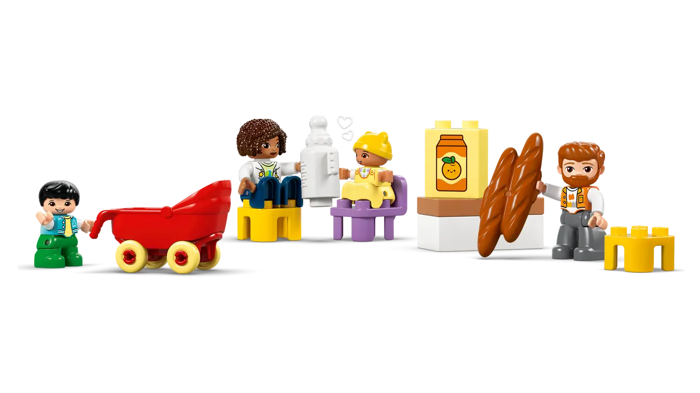 LEGO® | DUPLO: 3 in 1 Modern Family House with Figures (10470)
