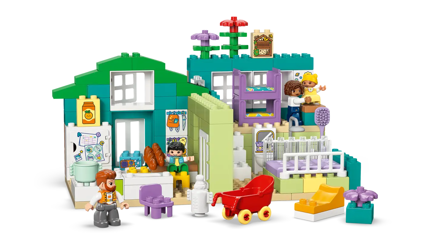 LEGO® | DUPLO: 3 in 1 Modern Family House with Figures (10470)