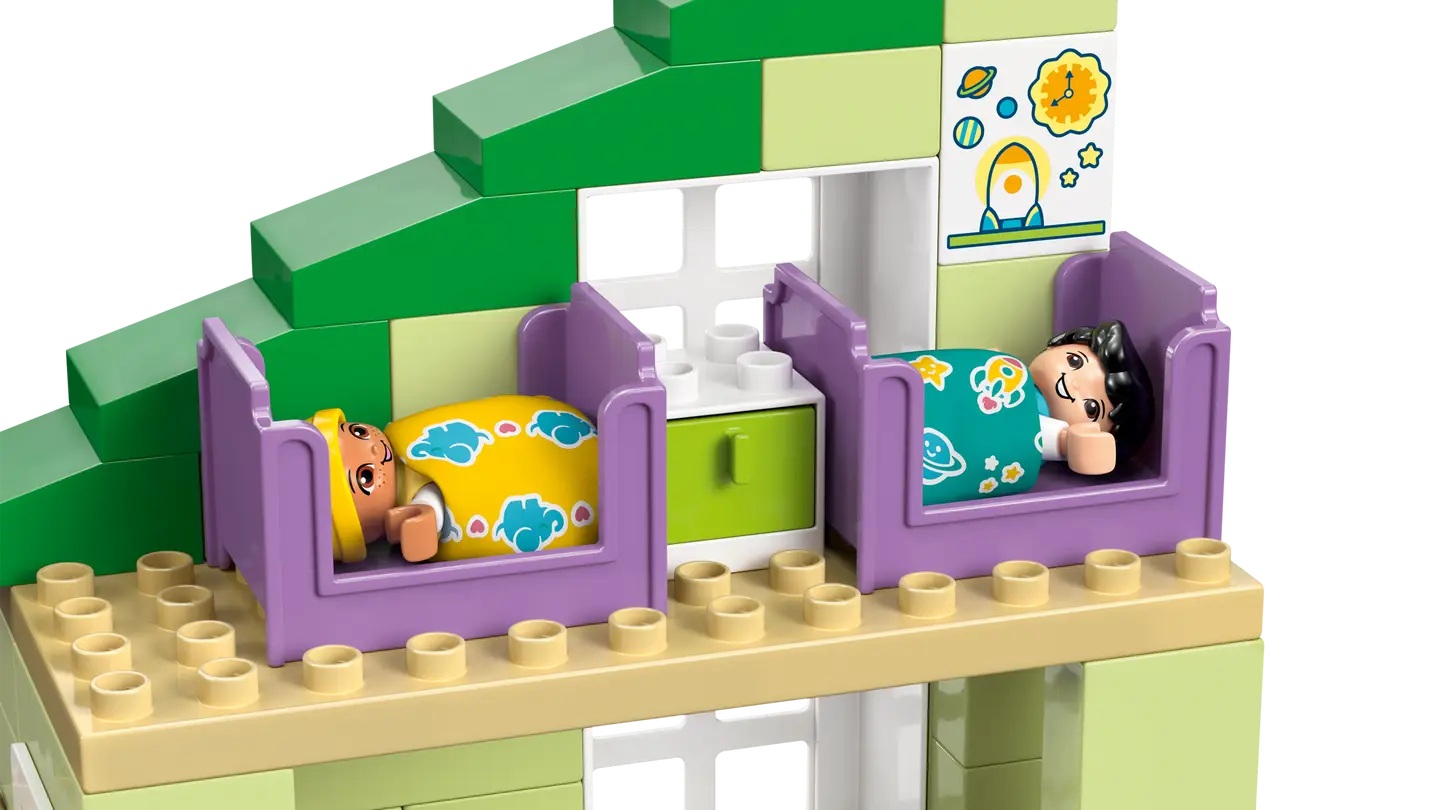LEGO® | DUPLO: 3 in 1 Modern Family House with Figures (10470)
