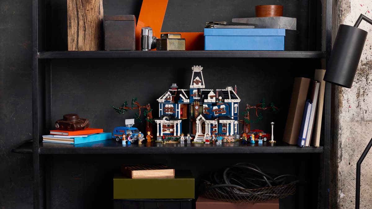 LEGO® | Icons: Stranger Things: The Creel House (11370)