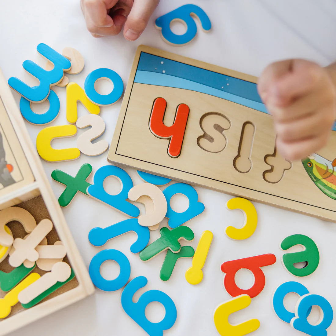 Melissa & Doug: See & Spell