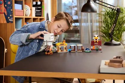 LEGO® | Minecraft: The Ghast Balloon Village Attack (21273)