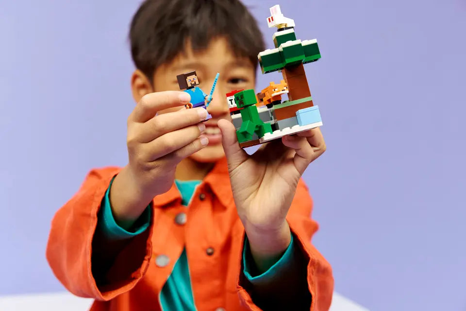 LEGO® | Minecraft: Steve's Taiga Adventure (21583)