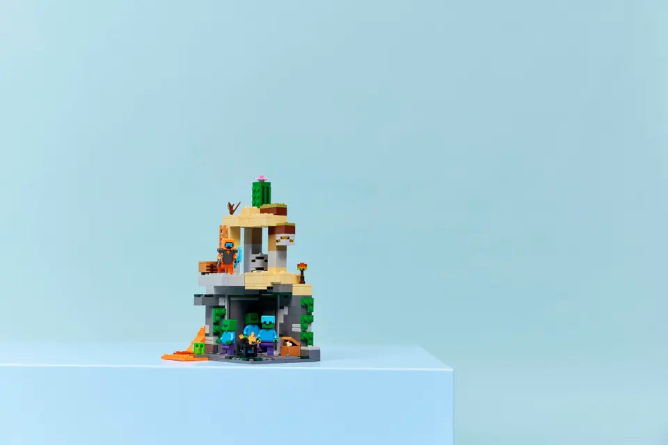 LEGO® | Minecraft: Zombie Dungeon (21587)