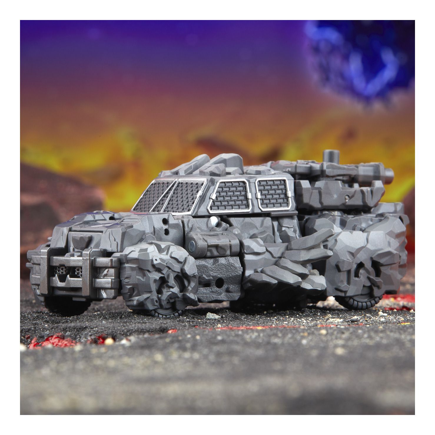 Transformers - Generations - Legacy United Deluxe Class (Infernal Universe Magneous)