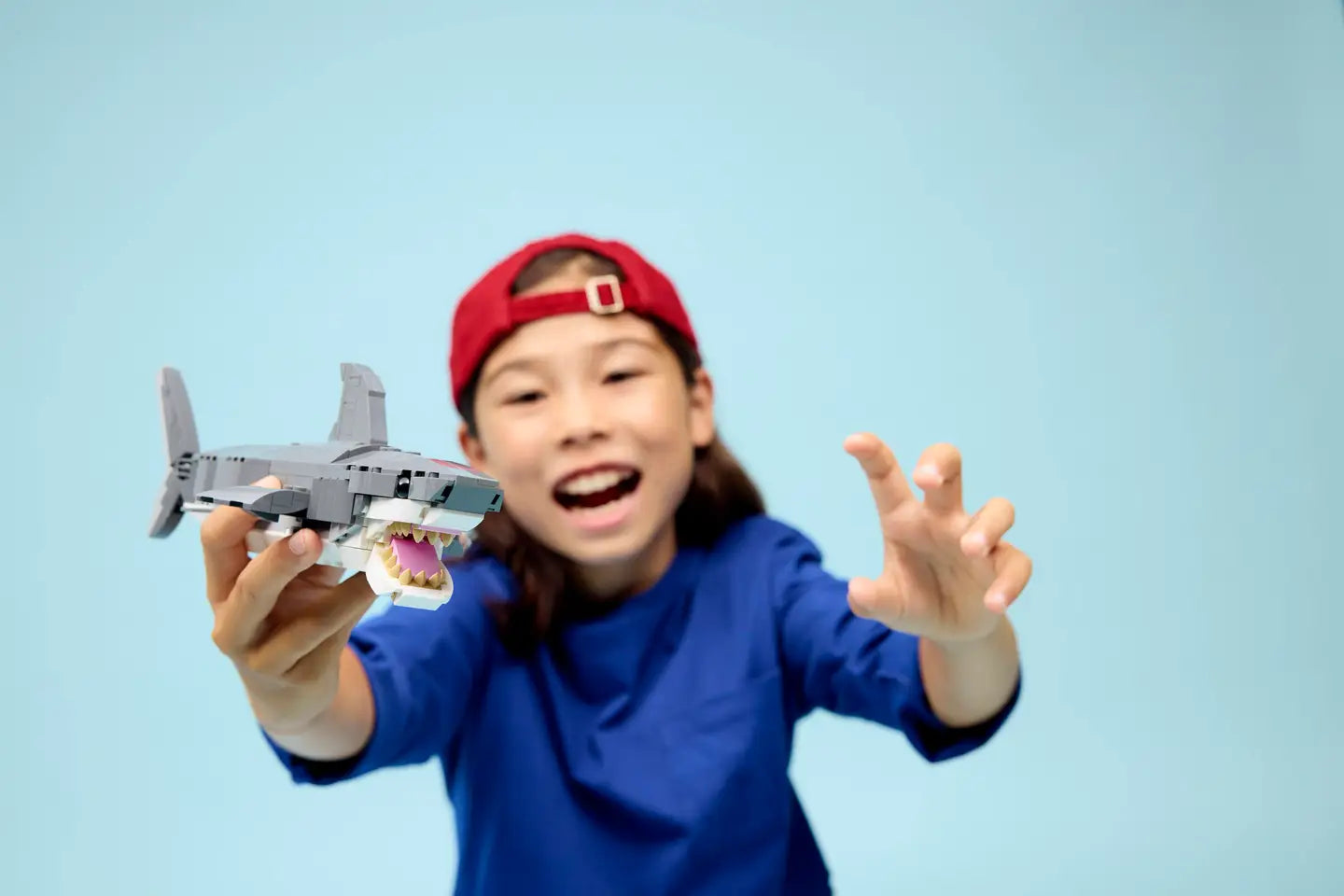 LEGO® | Creator: Fierce Shark with a Treasure Chest (31381)
