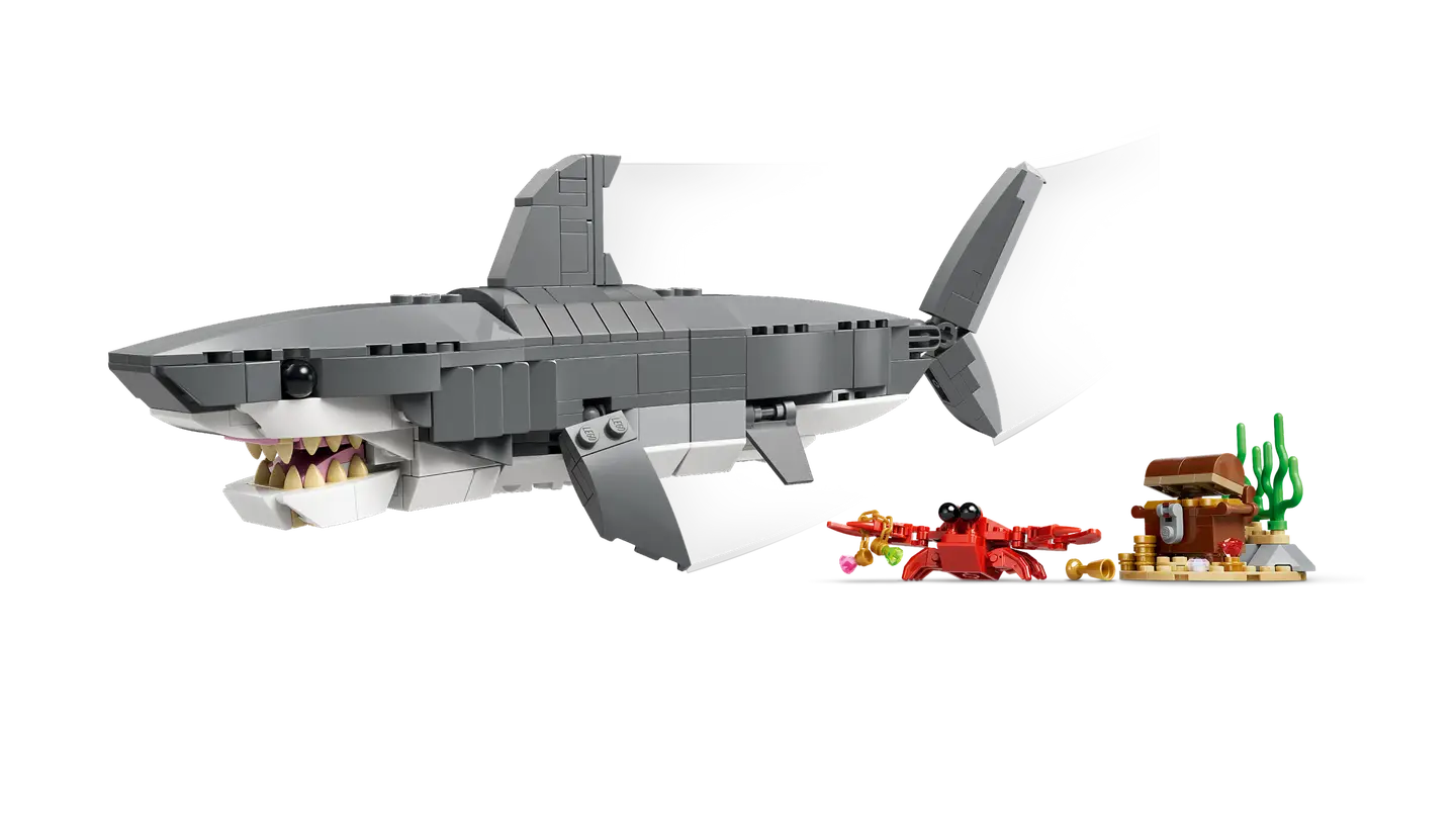 LEGO® | Creator: Fierce Shark with a Treasure Chest (31381)