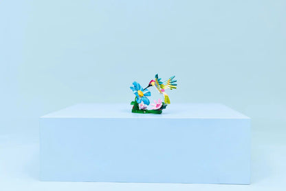 LEGO® | Creator: Wild Animals – Colorful Hummingbird (31384)
