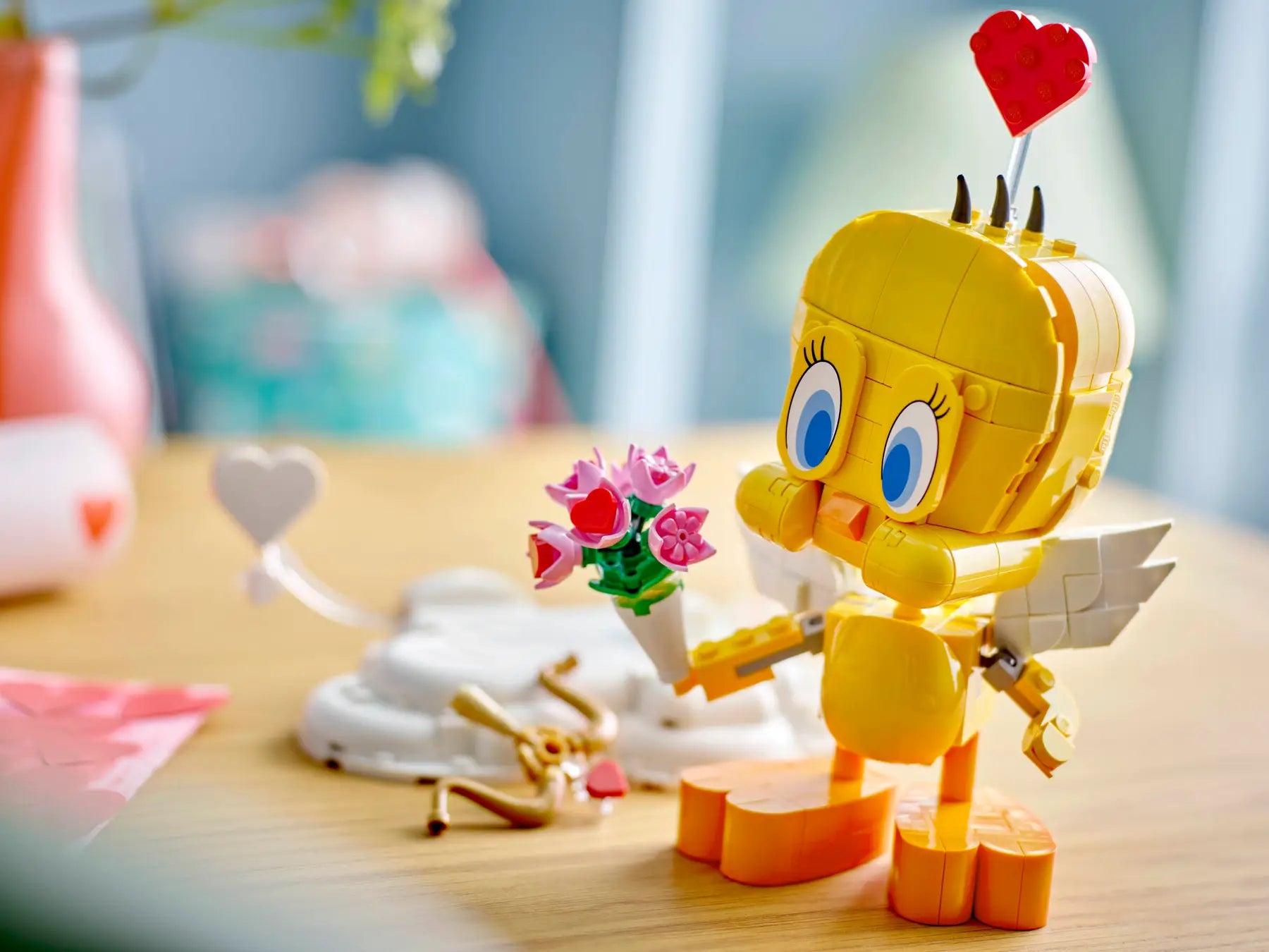 LEGO® | Seasonal: Sweetheart Tweety Bird (40824)