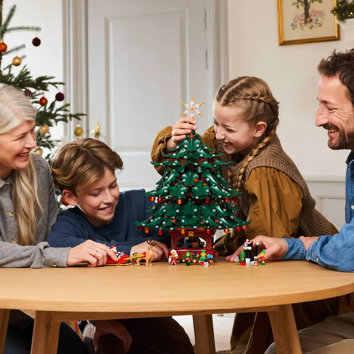 LEGO® | Family Christmas Tree (41843)