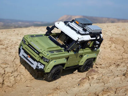 LEGO® | Technic: Land Rover Defender Off Road (42110)