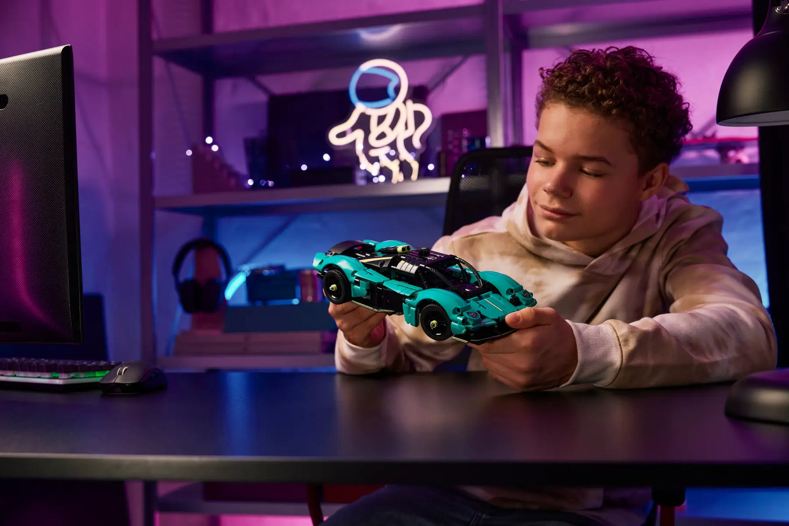 LEGO® | Technic: Aston Martin Valkyrie (42208)