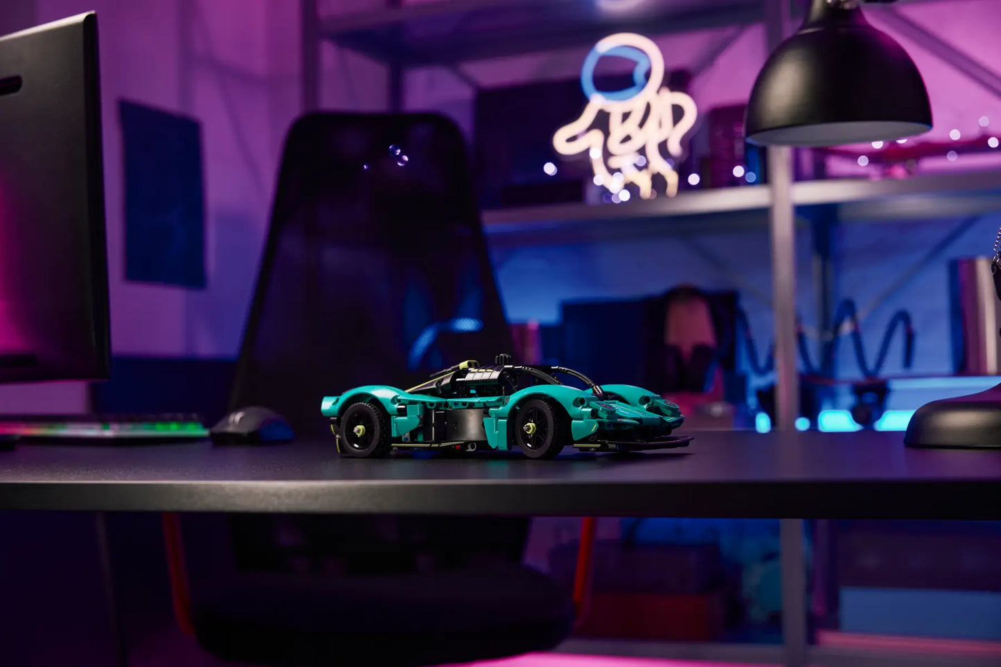 LEGO® | Technic: Aston Martin Valkyrie (42208)