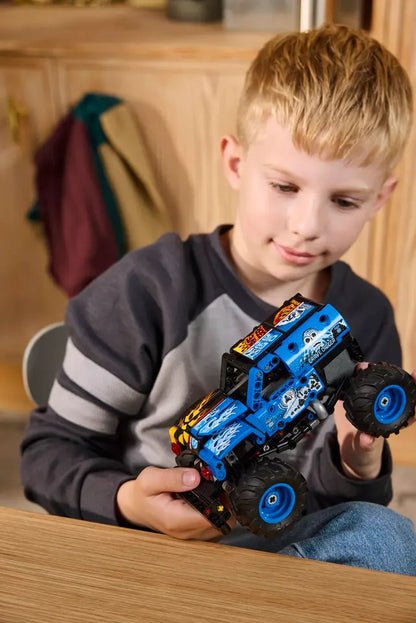 LEGO® | Technic: Monster Jam Grave Digger – Fire and Ice (42219)