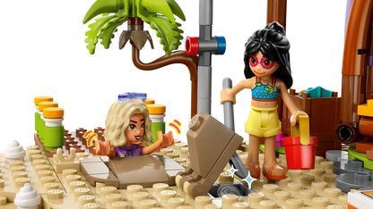 LEGO® | Friends: Family Vacation Beach Resort (42673)