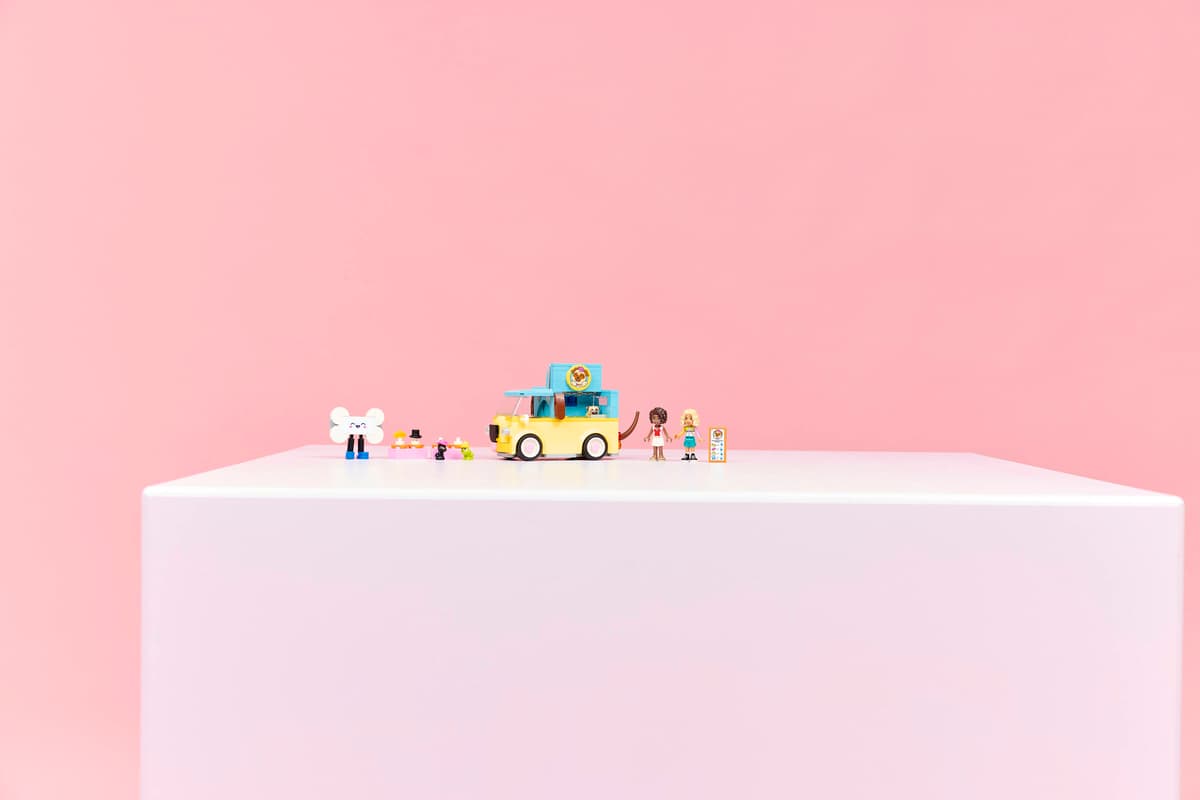 LEGO® | Friends: Pet Accessories Van (42678)
