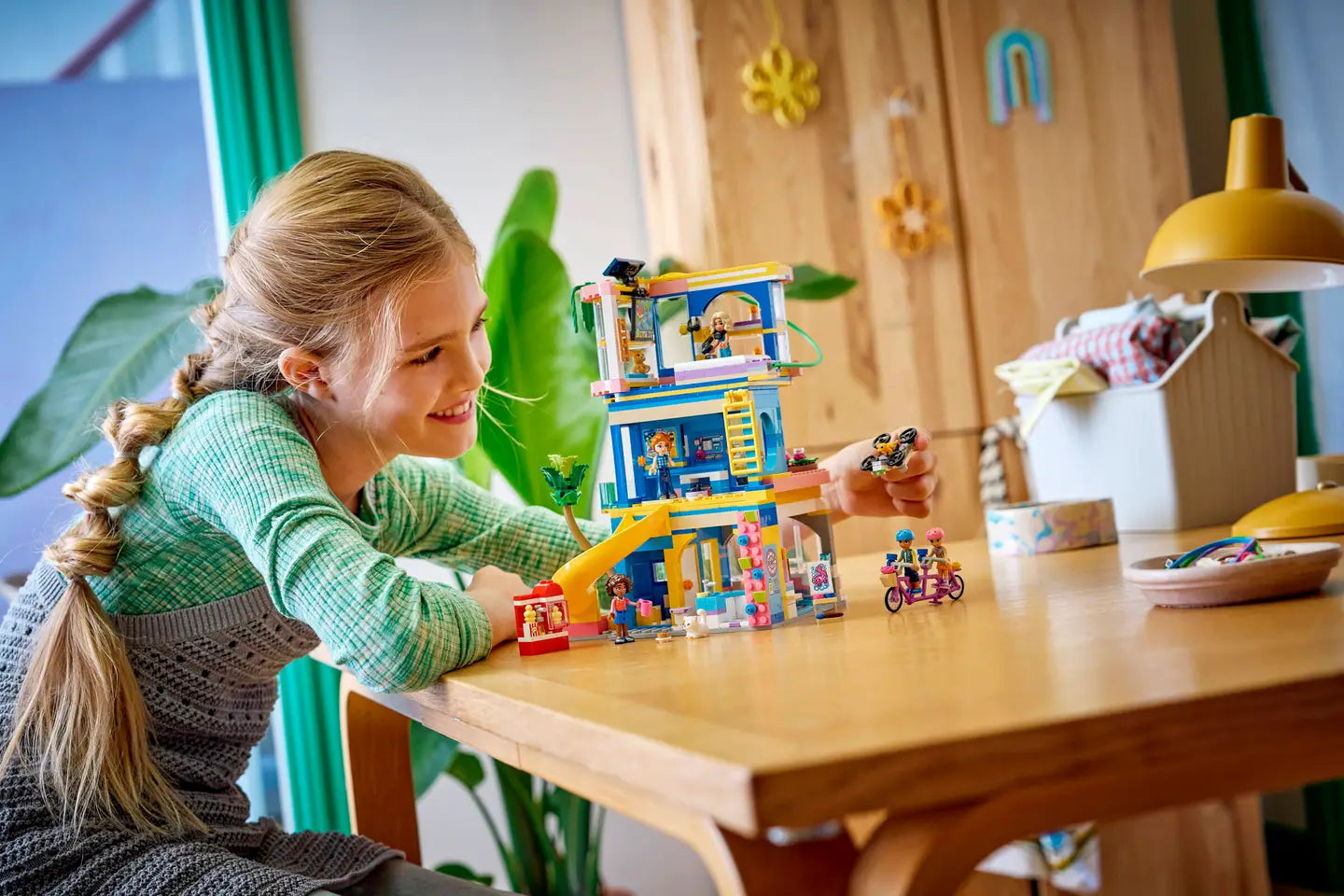 LEGO® | Friends: Heartlake City Friends Club House (42689)