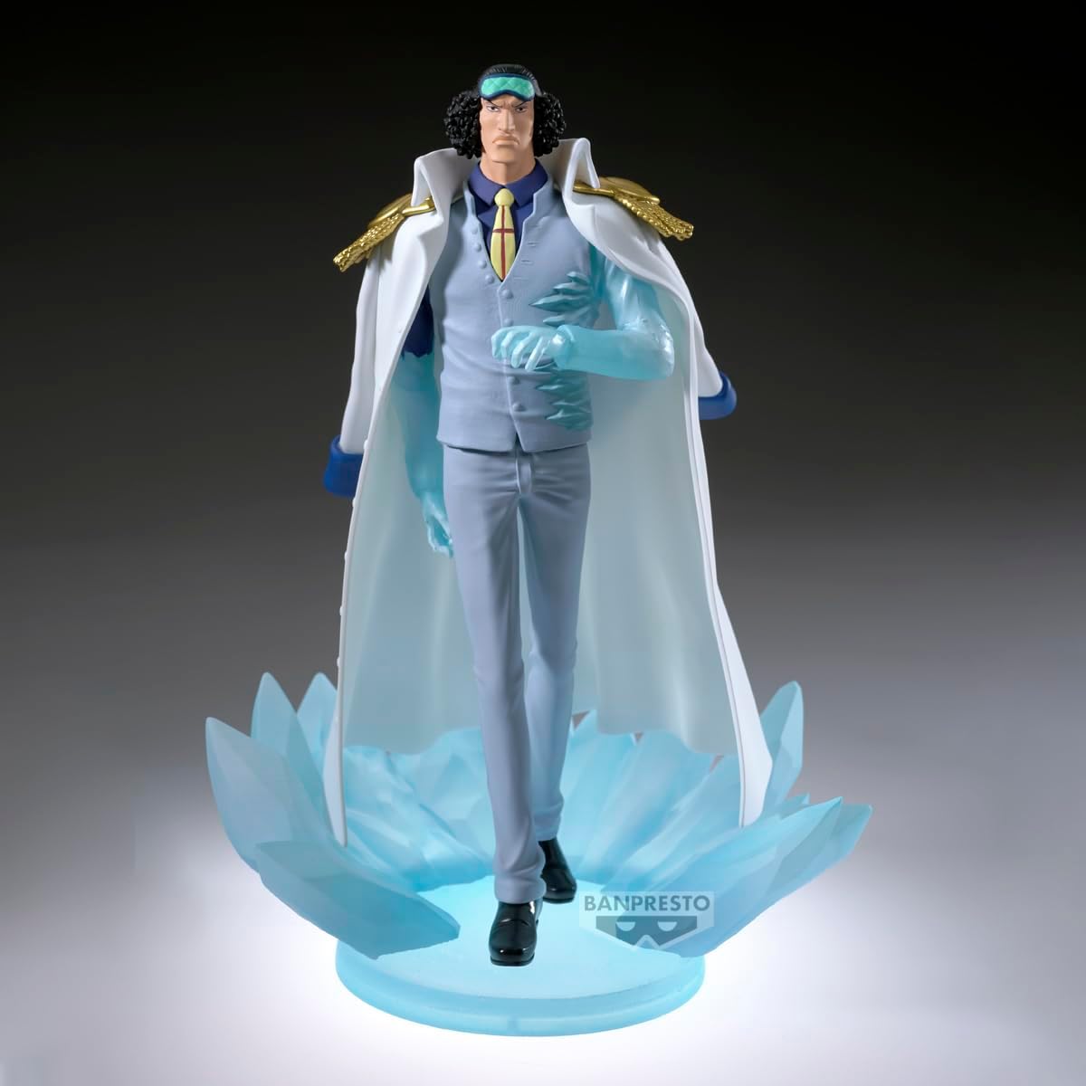One Piece Shukko Logia: Kuzan Figure