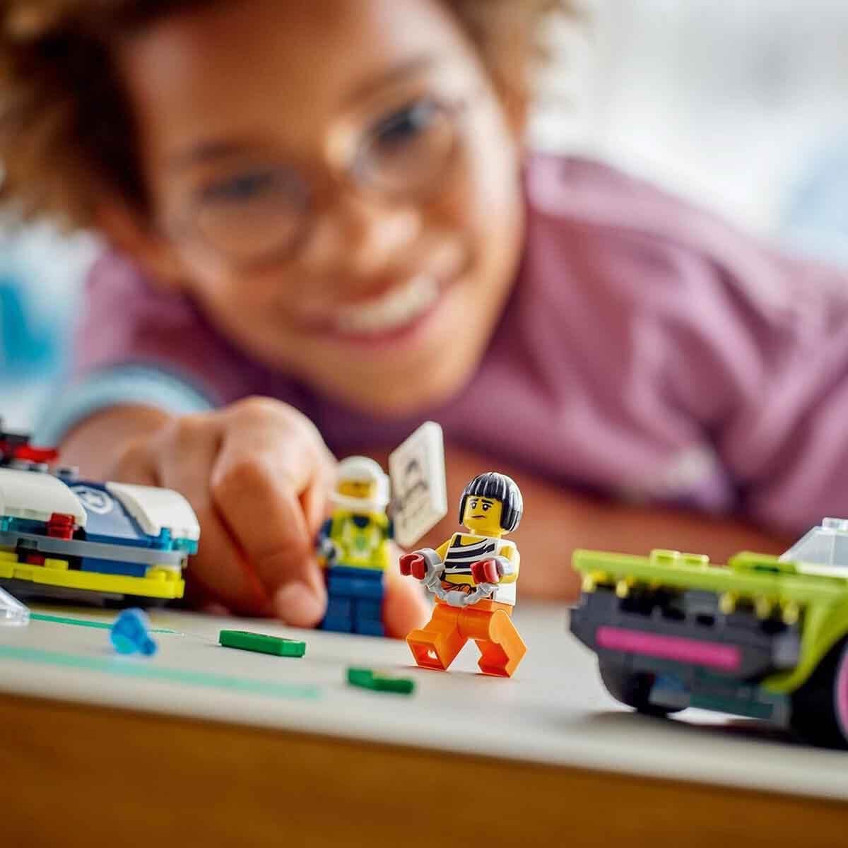 LEGO® | City: Police Car and Muscle Car Chase (60415)