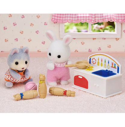 Sylvanian Families: Babys Toy Box Snow Rabbit & Panda Babies
