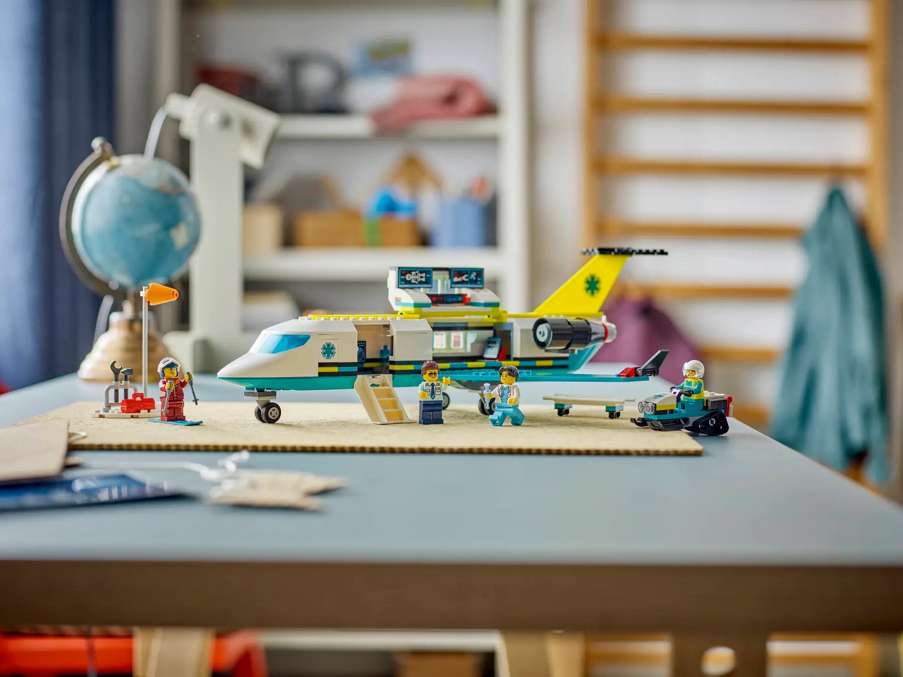 LEGO® | City: Emergency Air Ambulance Airplane (60465)