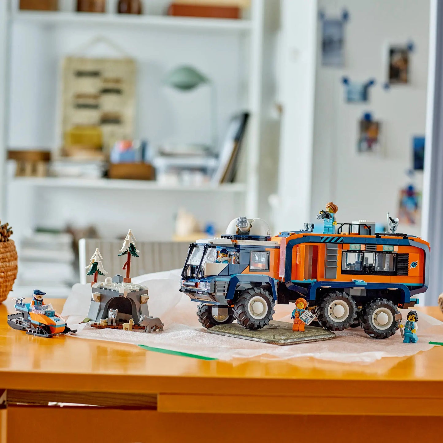 LEGO® | City: Arctic Explorer Science Lab Truck (60471)