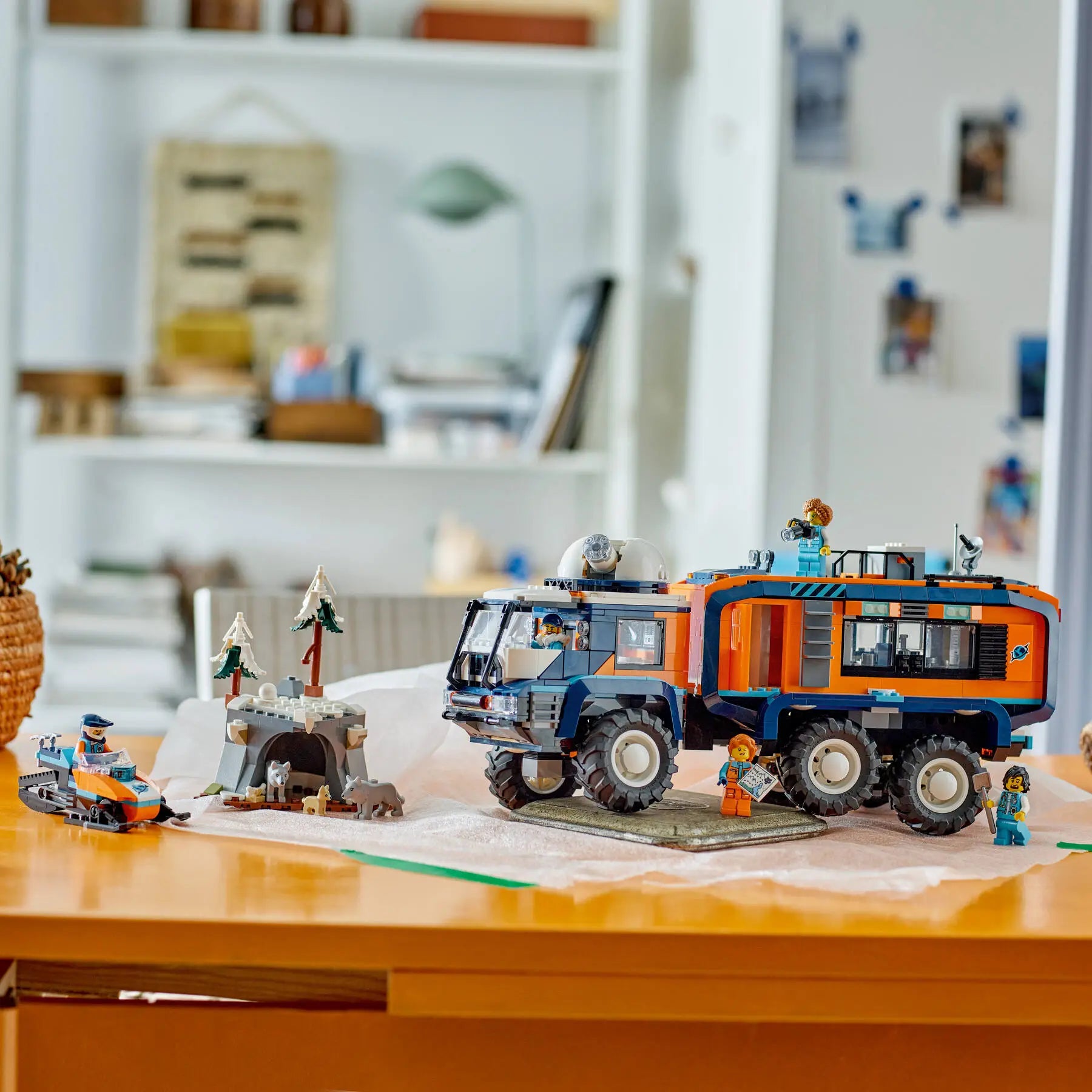 LEGO® | City: Arctic Explorer Science Lab Truck (60471)