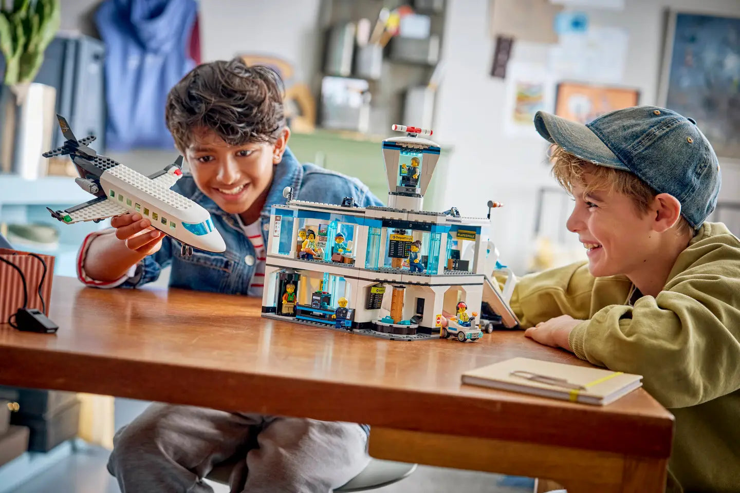 LEGO® | City: Airport with Airplane (60502)