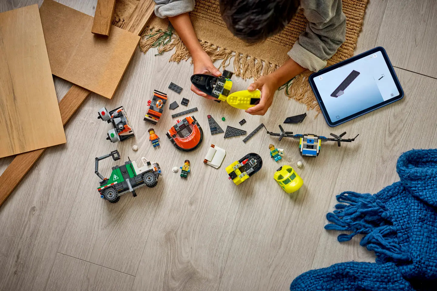 LEGO® | City: Airplane, Service Truck & Hovercraft Remix (60505)