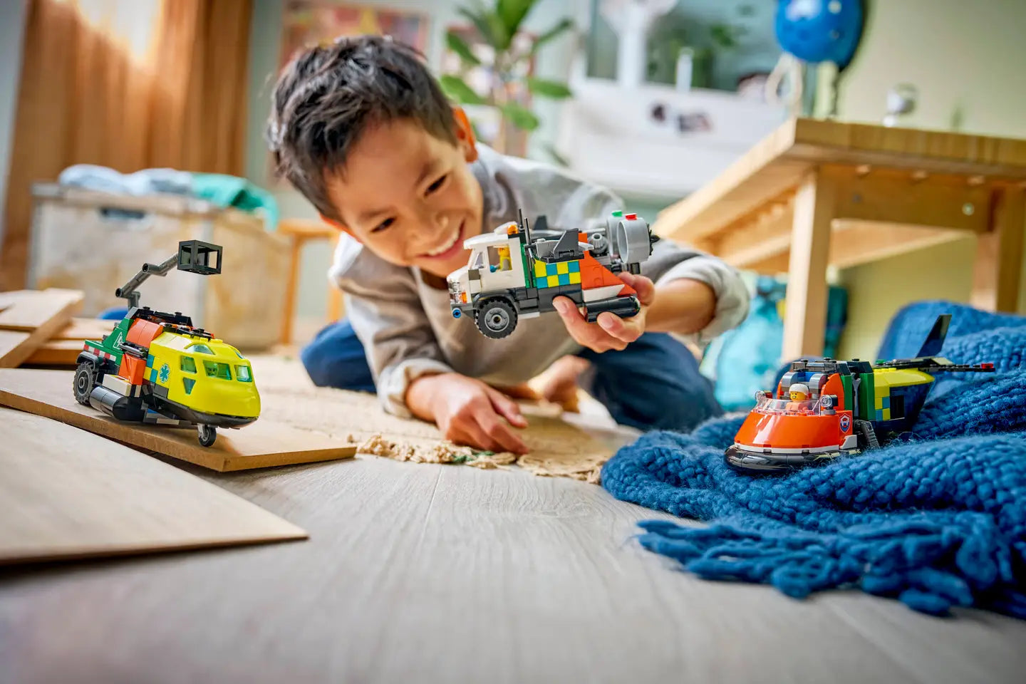 LEGO® | City: Airplane, Service Truck & Hovercraft Remix (60505)