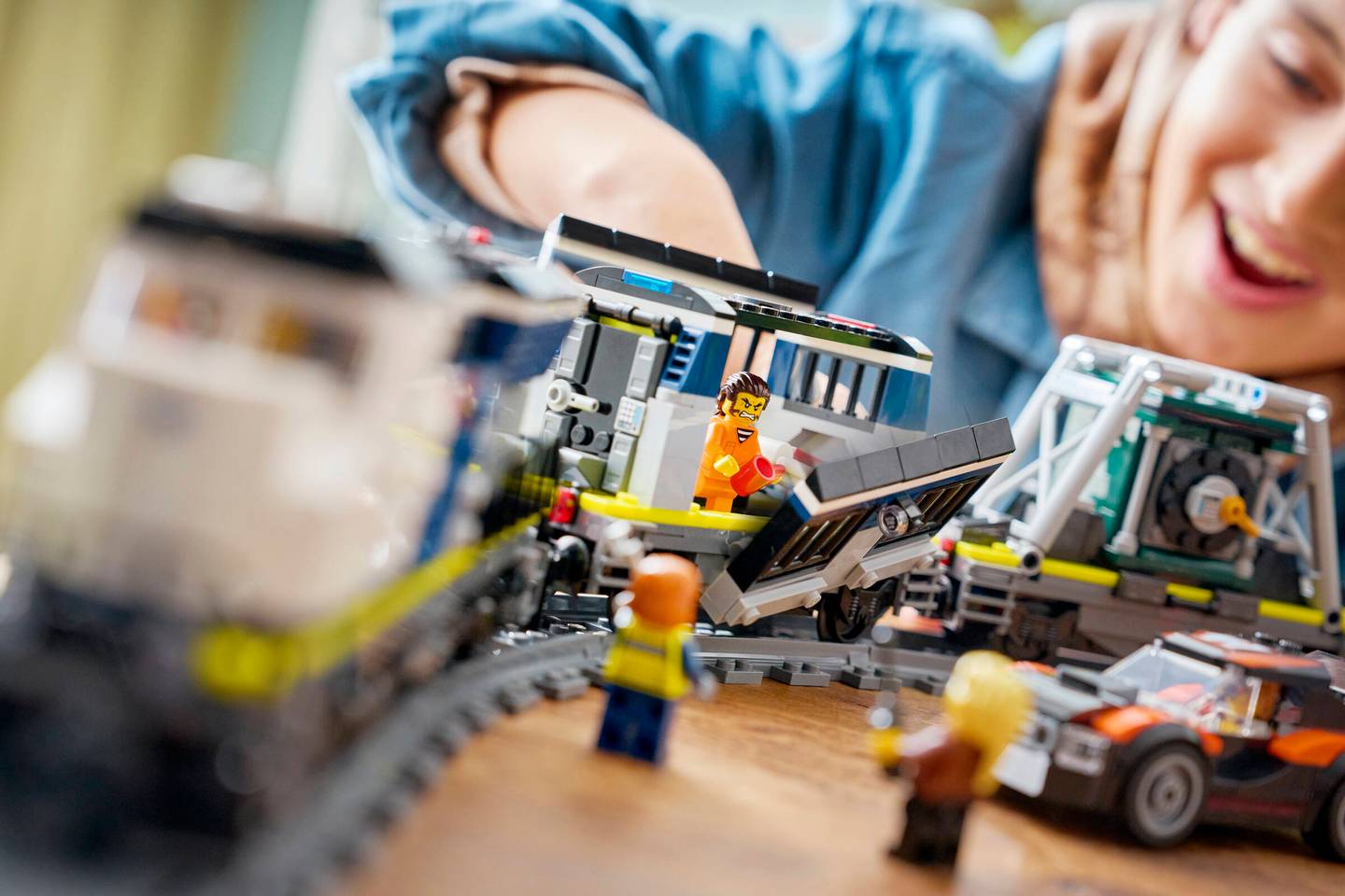 LEGO® | City: Police Train Heist (60508)