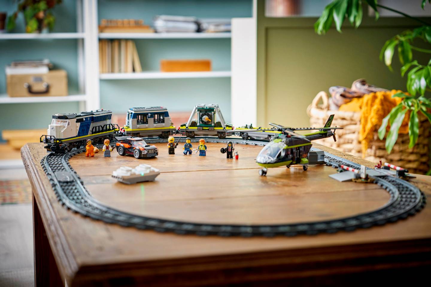 LEGO® | City: Police Train Heist (60508)