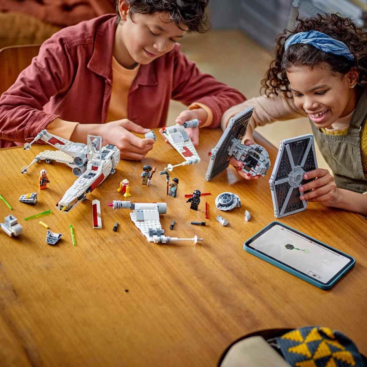 LEGO® | Star Wars: TIE Fighter & X-Wing Mash-up (75393)