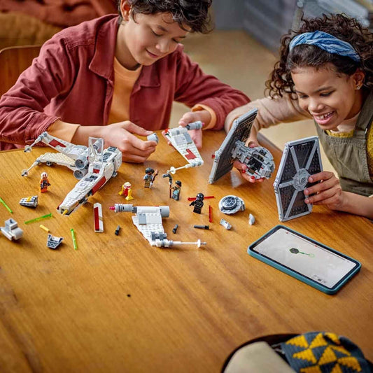 LEGO® | Star Wars: TIE Fighter & X-Wing Mash-up (75393)