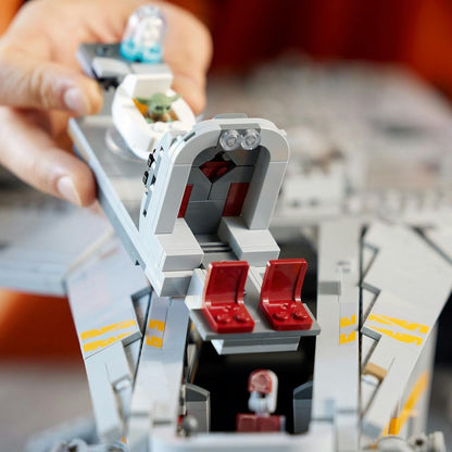 LEGO® | Star Wars Exclusive: Razor Crest UCS (75331)