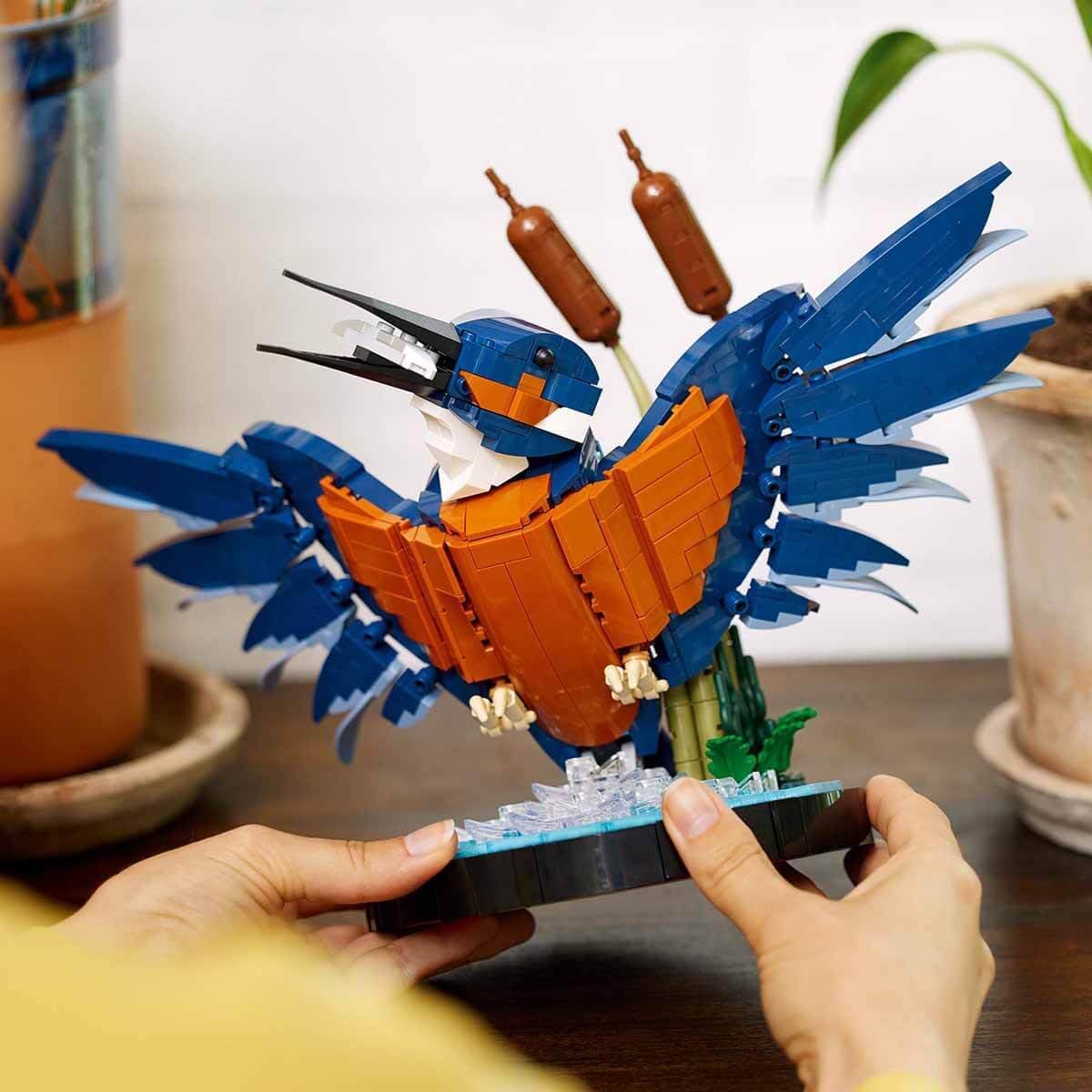LEGO® | Icons: Kingfisher Bird (10331)
