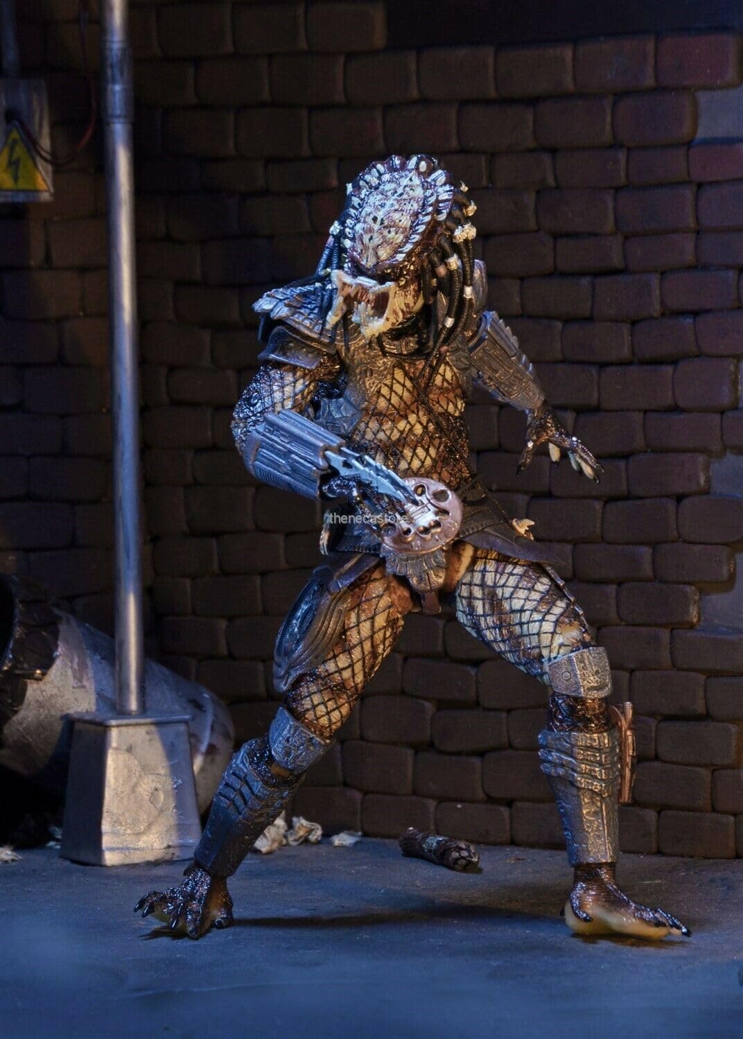 Neca Cine The Predator 2 Ultimate Predator 18 Cm Figure