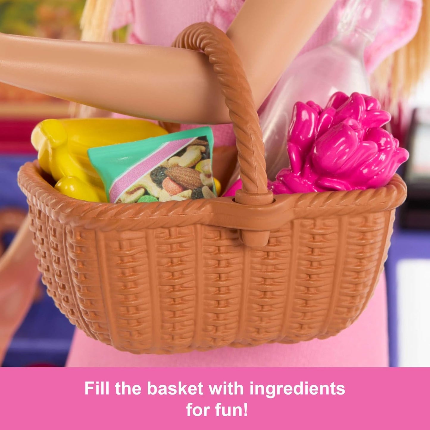 Barbie and Teresa Malibu at the Market Playset