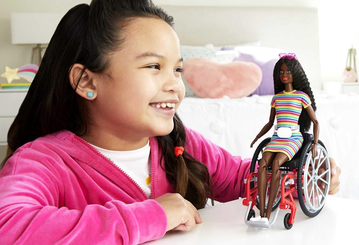 Barbie: Doll with Wheelchair Brunette (W2)