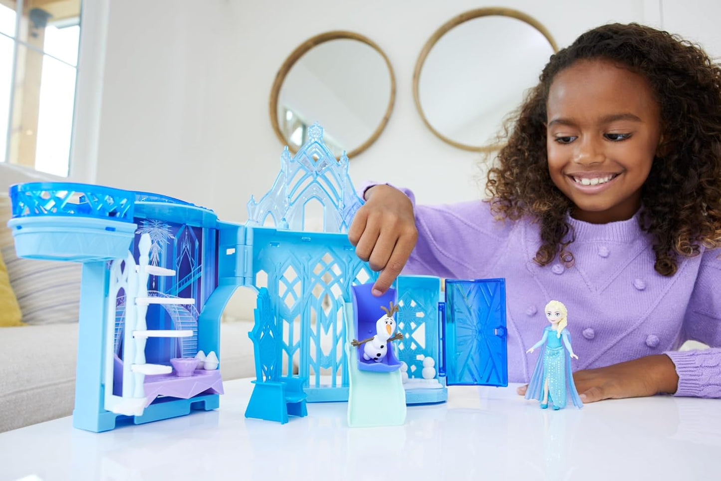 Disney Princess Small Dolls Elsa's Snowy Surprise