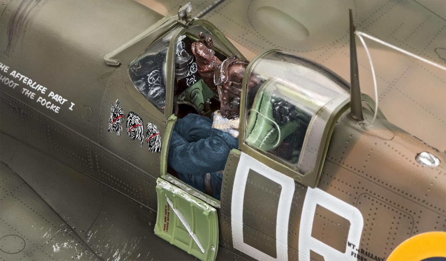 Revell: Spitfire Mk.II "Aces High" Iron Maiden Gift Set 1:32