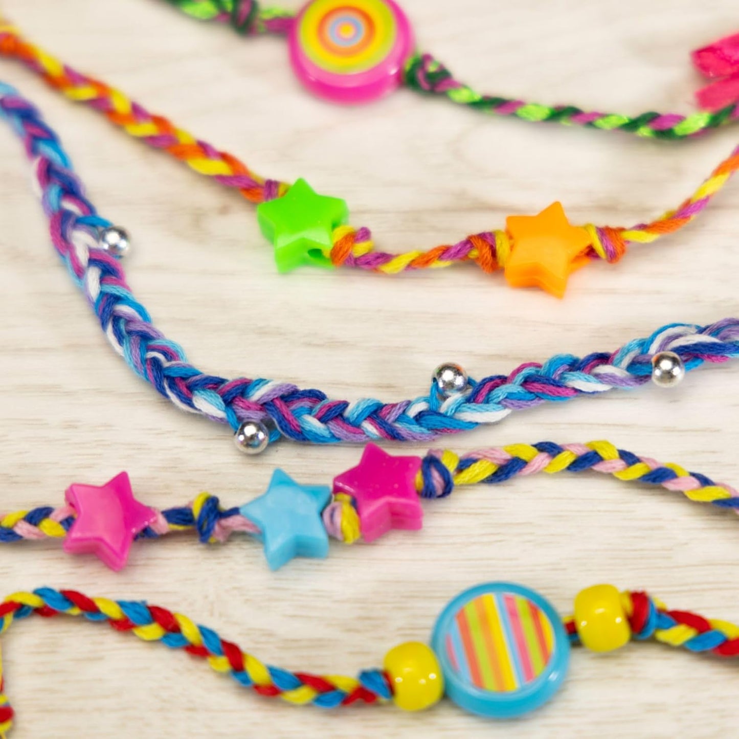 Friendship Bracelets (Galt)